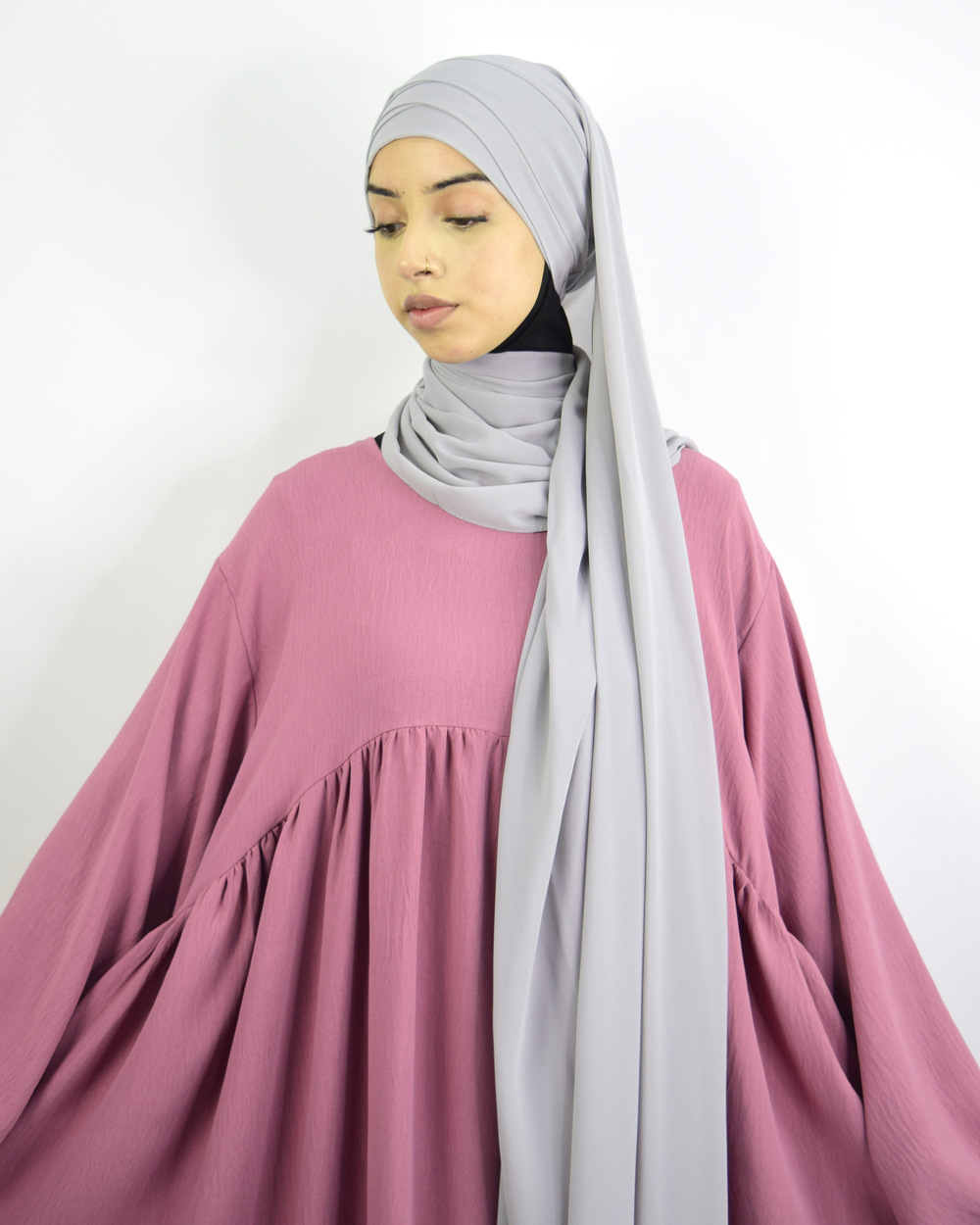 Hijab à enfiler en Mousseline – Gris clair