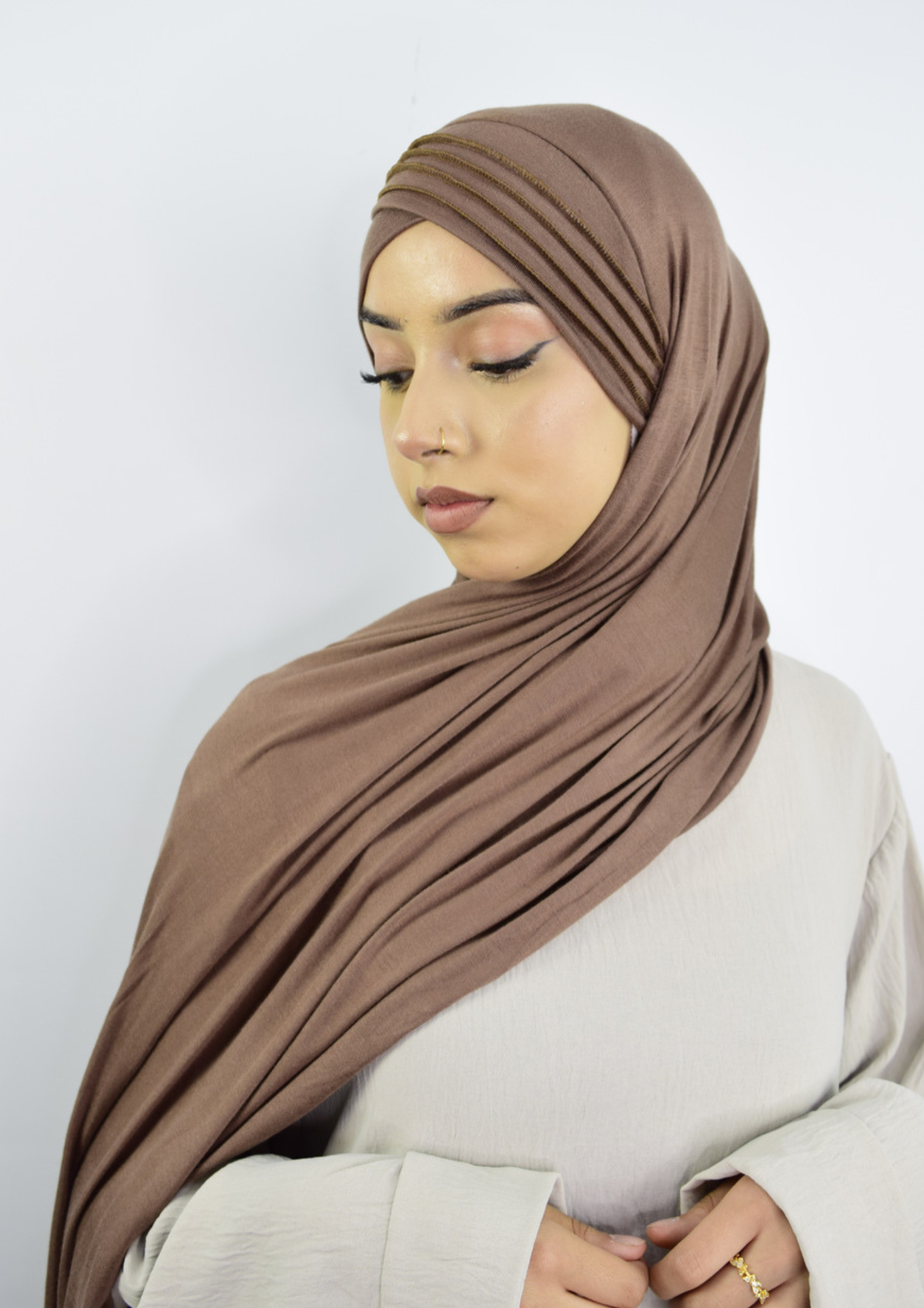 Hijab à enfiler croisé – Marron