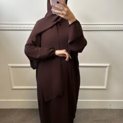 Abaya robe pour femme musulmane mastour voile intégré soie de medine marron chocolat manche ballon